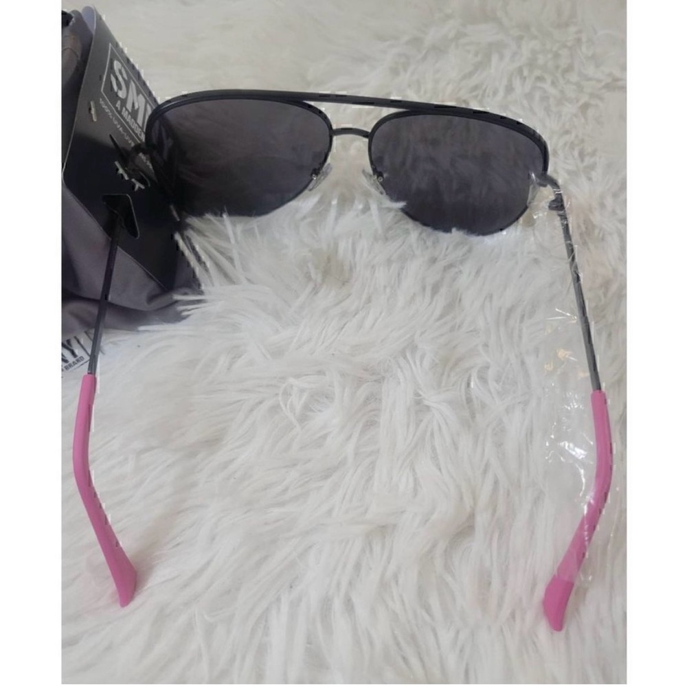 Stylish Black and Pink Aviator Sunglasses